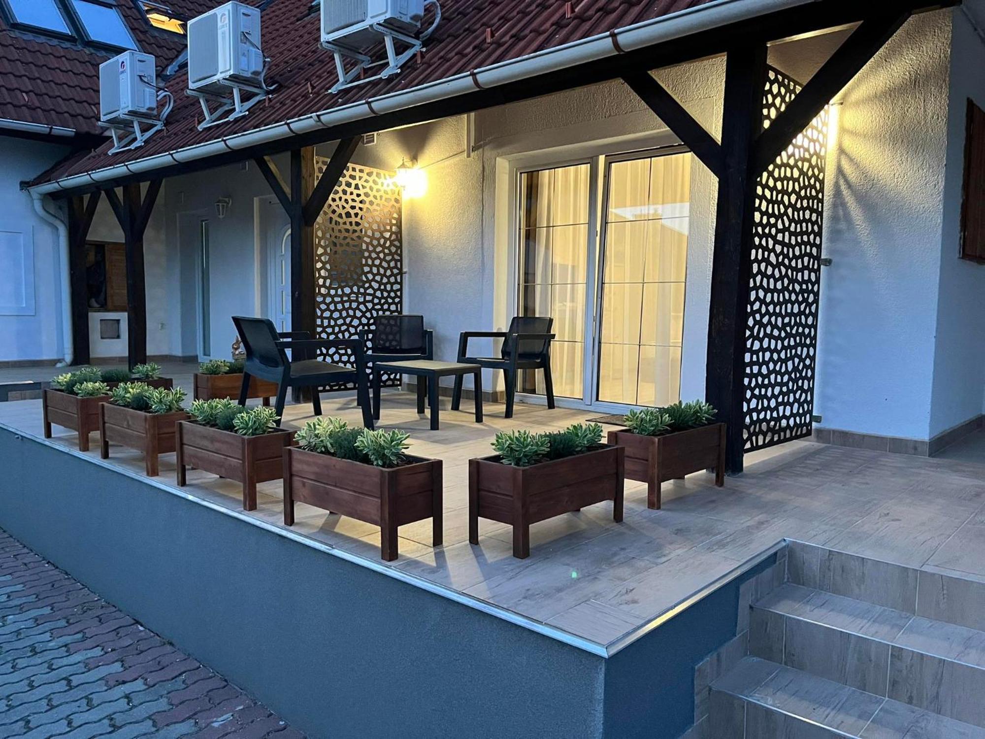 Lux Apartman Buek Exterior photo